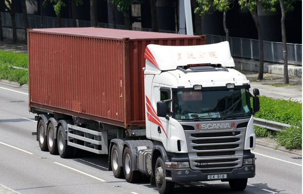 中澳物流平板車,中澳物流吊機(jī)車,中澳物流矮排車,澳門物流運(yùn)輸 中澳物流平板車,中澳物流吊機(jī)車,中澳物流矮排車,澳門物流運(yùn)輸