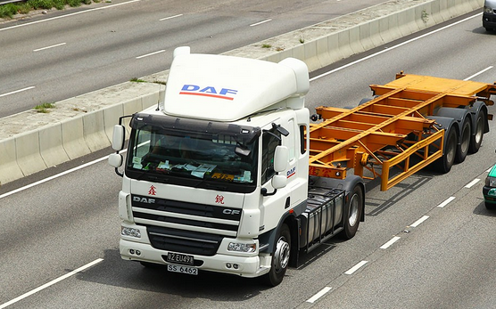 中澳物流平板車,中澳物流吊機車,中澳物流矮排車 中澳物流平板車,中澳物流吊機車,中澳物流矮排車